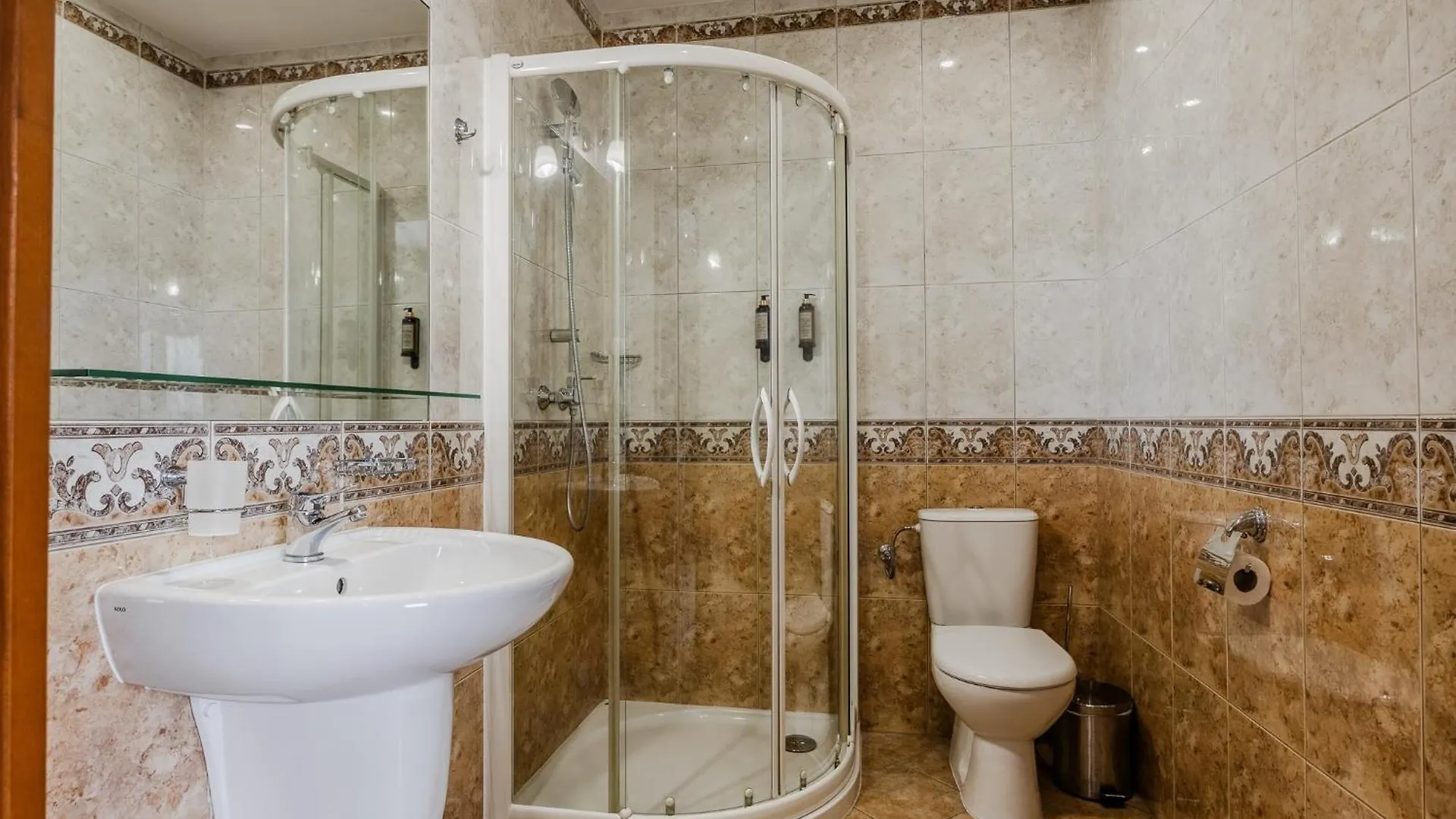 Hotel Caro Poznan
